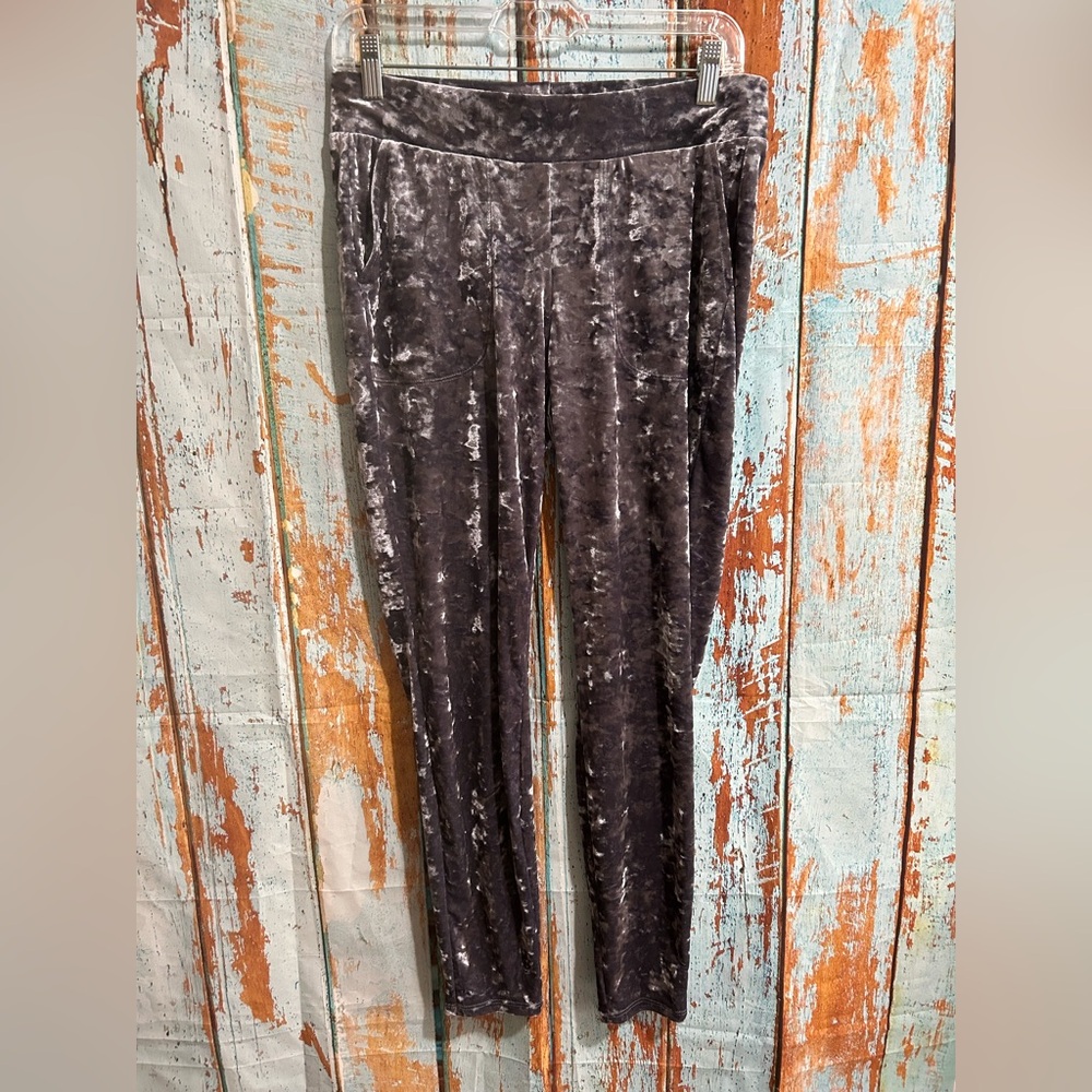 torrid Silver Crushed Velvet Leggings